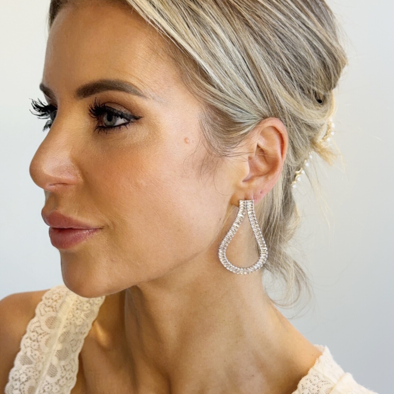 Valesca oorbellen kristal zilver