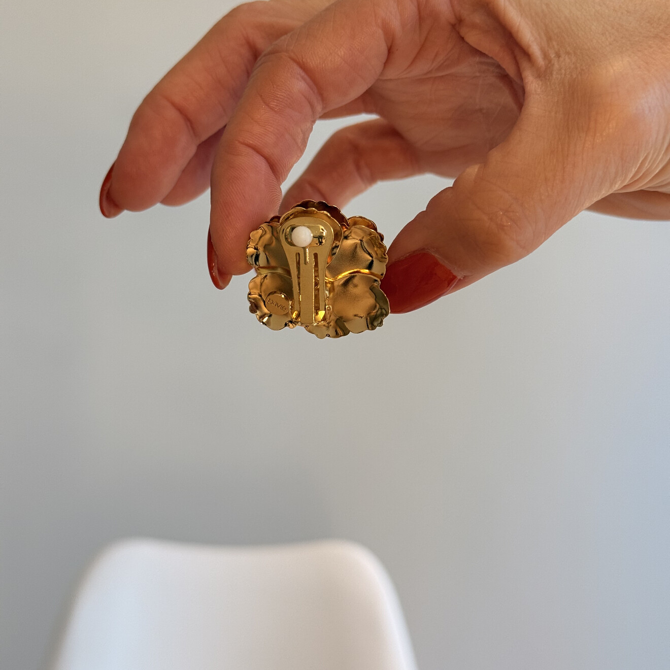 Yentl large CLIPS bloem oorbellen goud