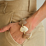 Blake hars armband beige met wit nacré
