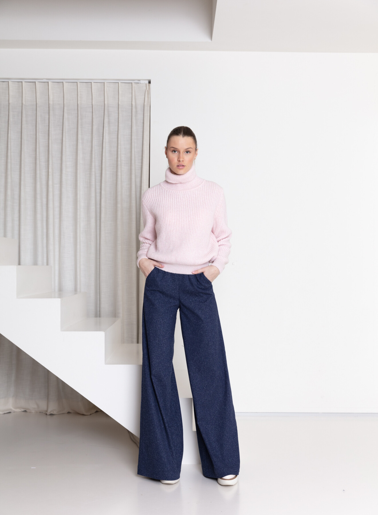 Luta losse broek met rekker achteraan navy