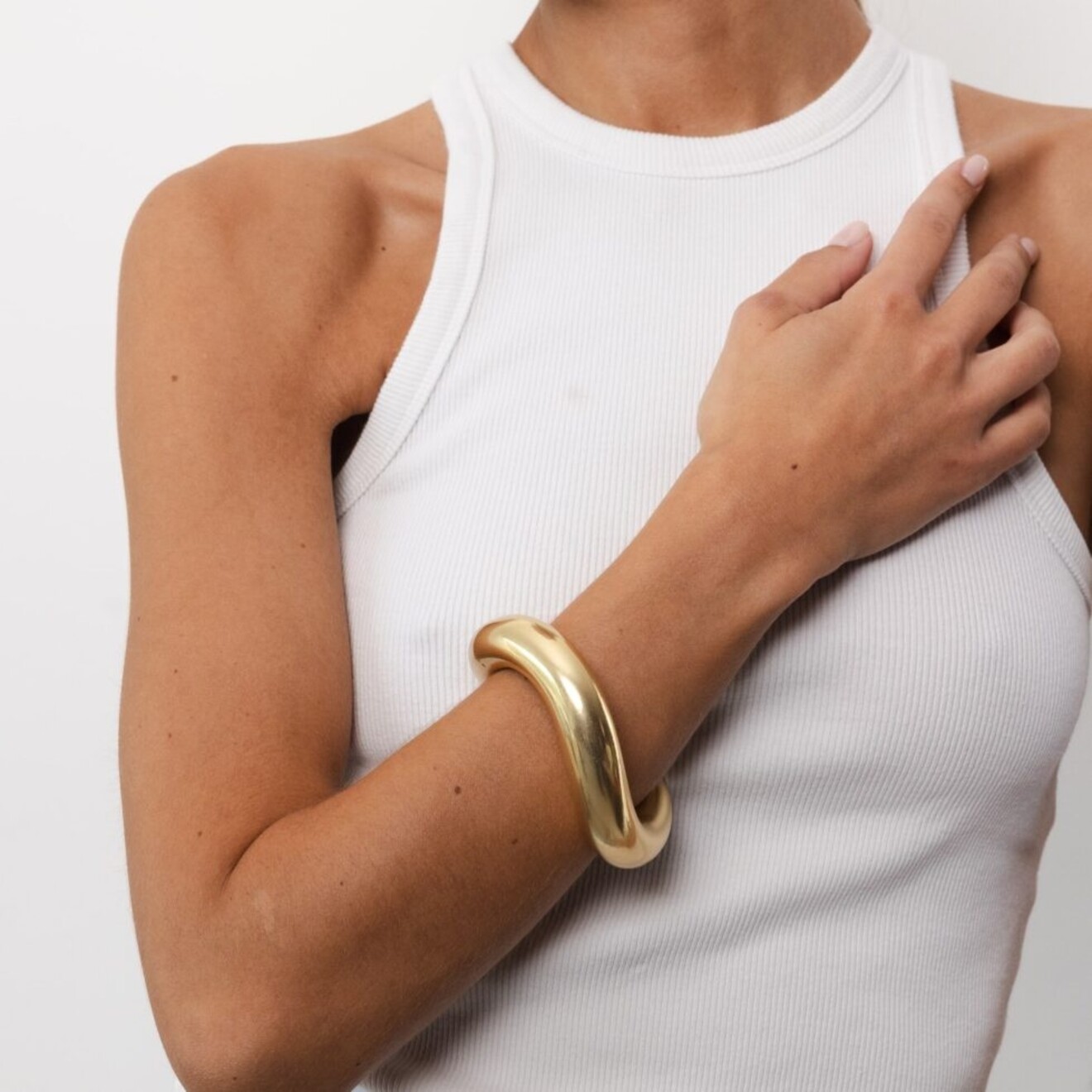 Lizia cuff statement armband goud