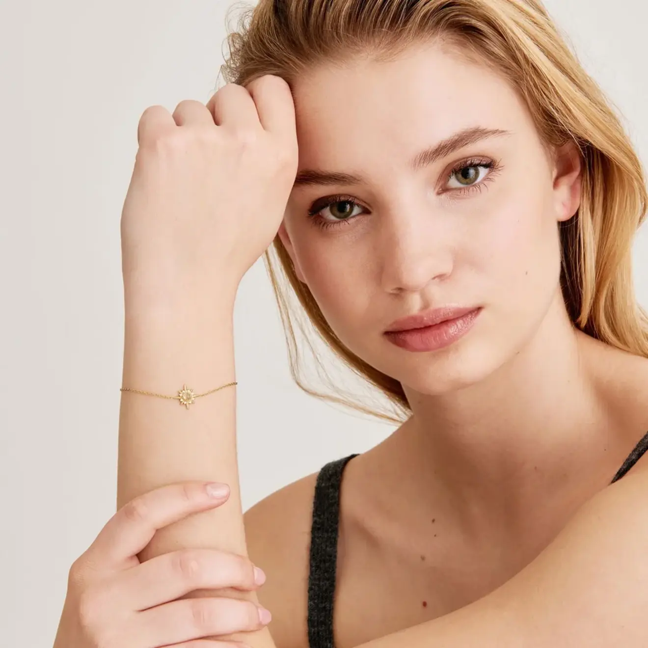 Midnight fever star armband goud