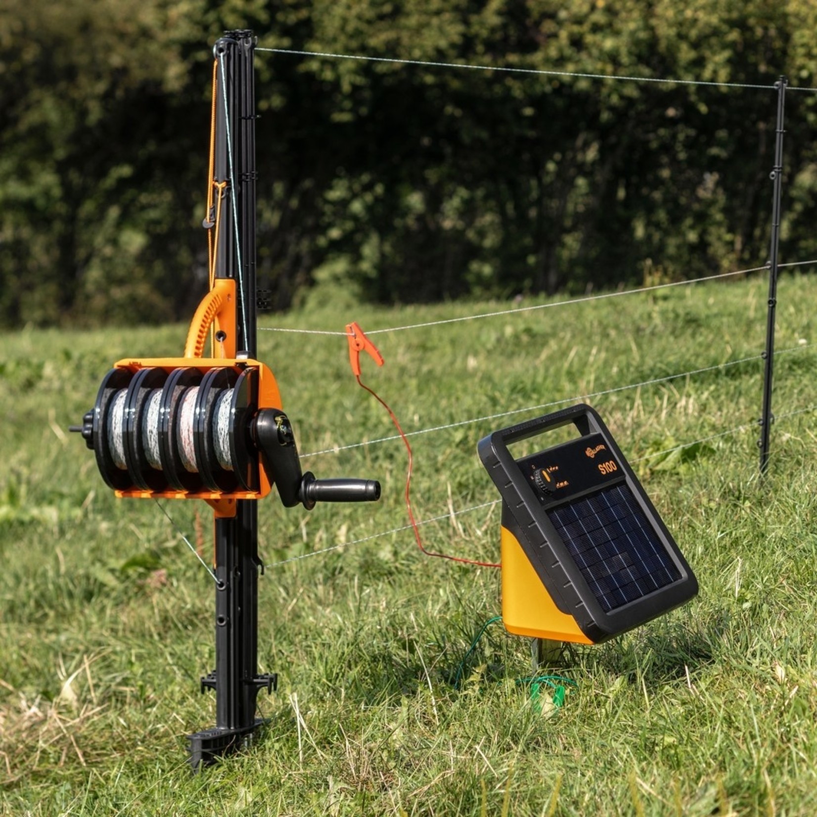 Gallagher SmartFence V2 - 10 piquets, enrouleurs et 4 conducteurs dans un seul et même système