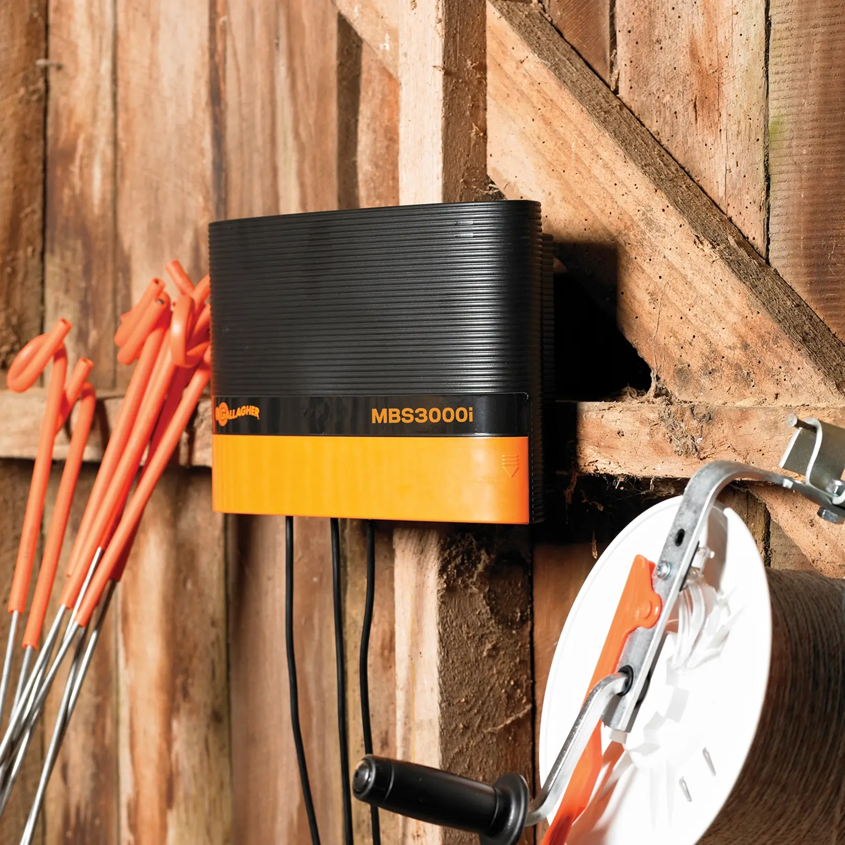 Gallagher Électrificateur multi-alimentation Gallagher MBS3000i – 12 V/230 V