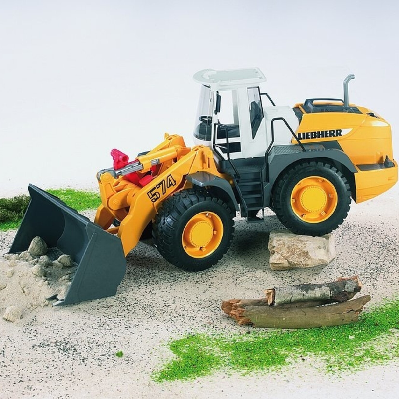 Bruder Chargeuse sur pneus Bruder Liebherr L574