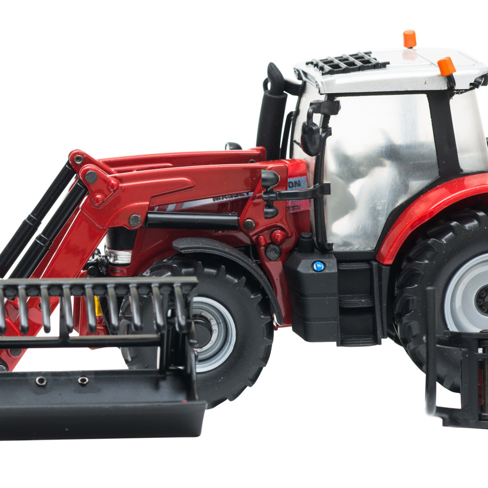 Britains Tracteur Britains Massey Ferguson 6616 avec chargeur frontal – 1:32