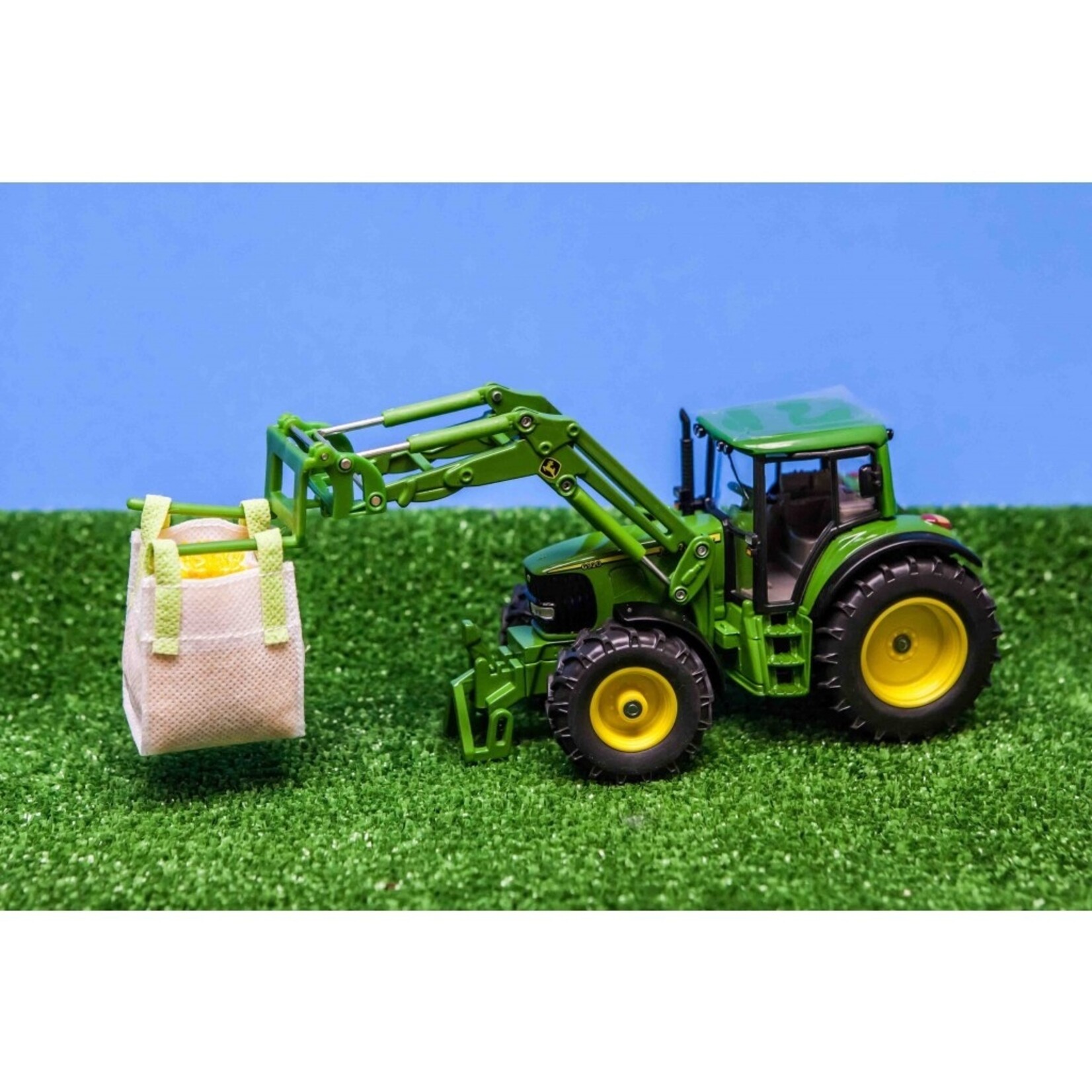Kids Globe Hangar agricole miniature Kids Globe Big Bag – 1:32