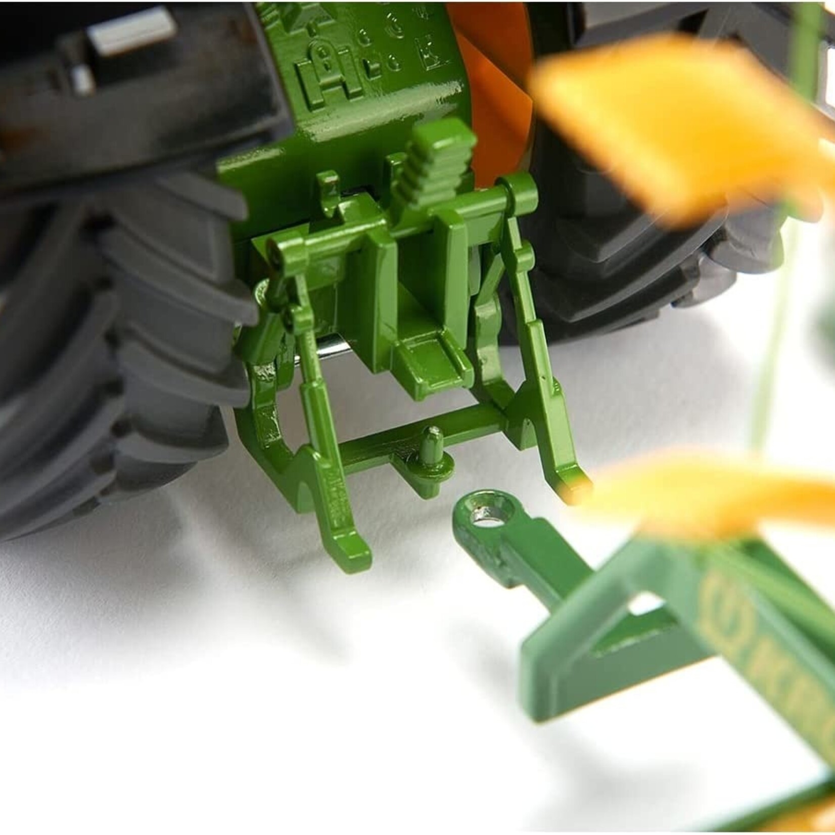 Siku Tracteur Siku John Deere 8R 370 – 1:32