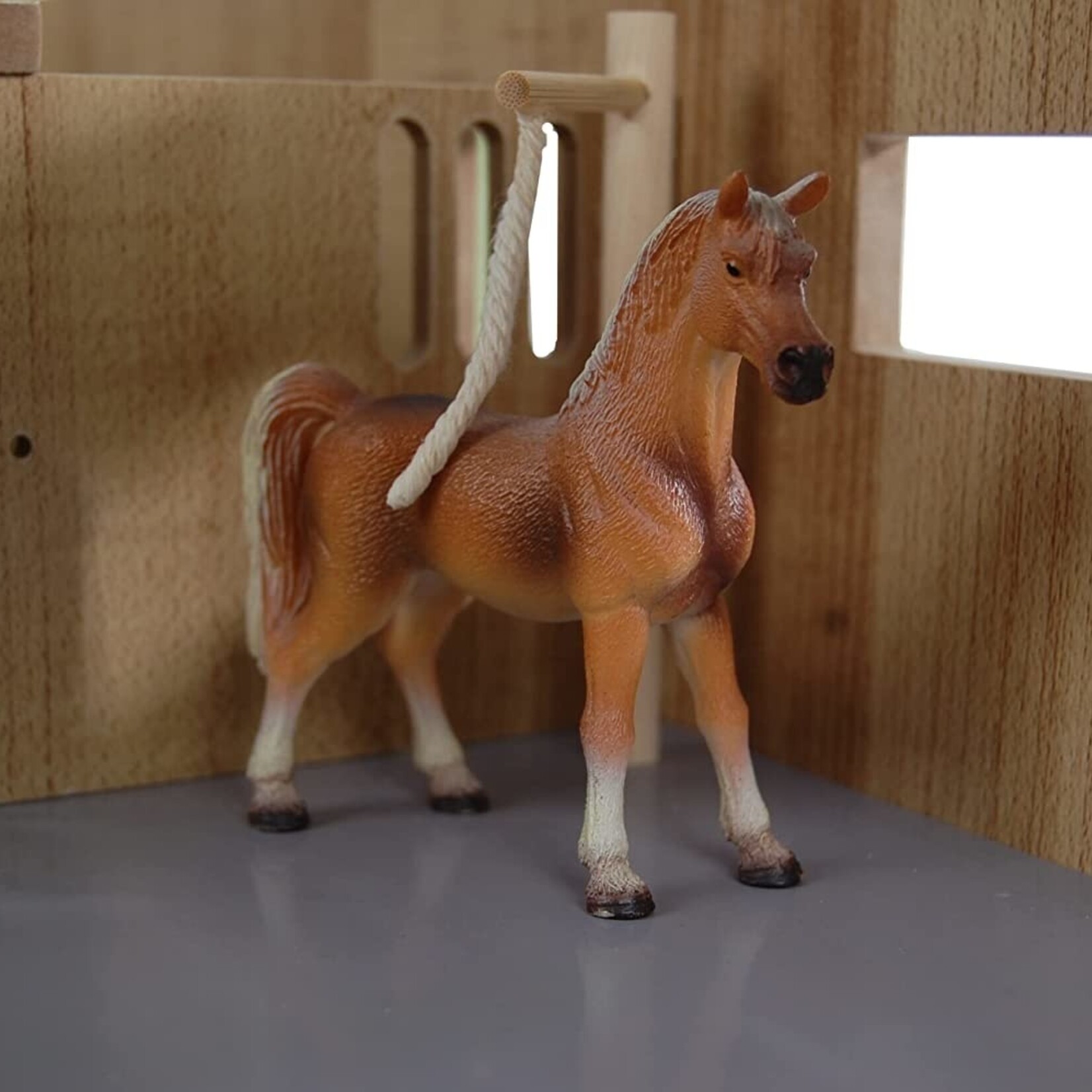 Kids Globe Écurie miniature Kids Globe Globe pour enfants de chevaux – 1:32