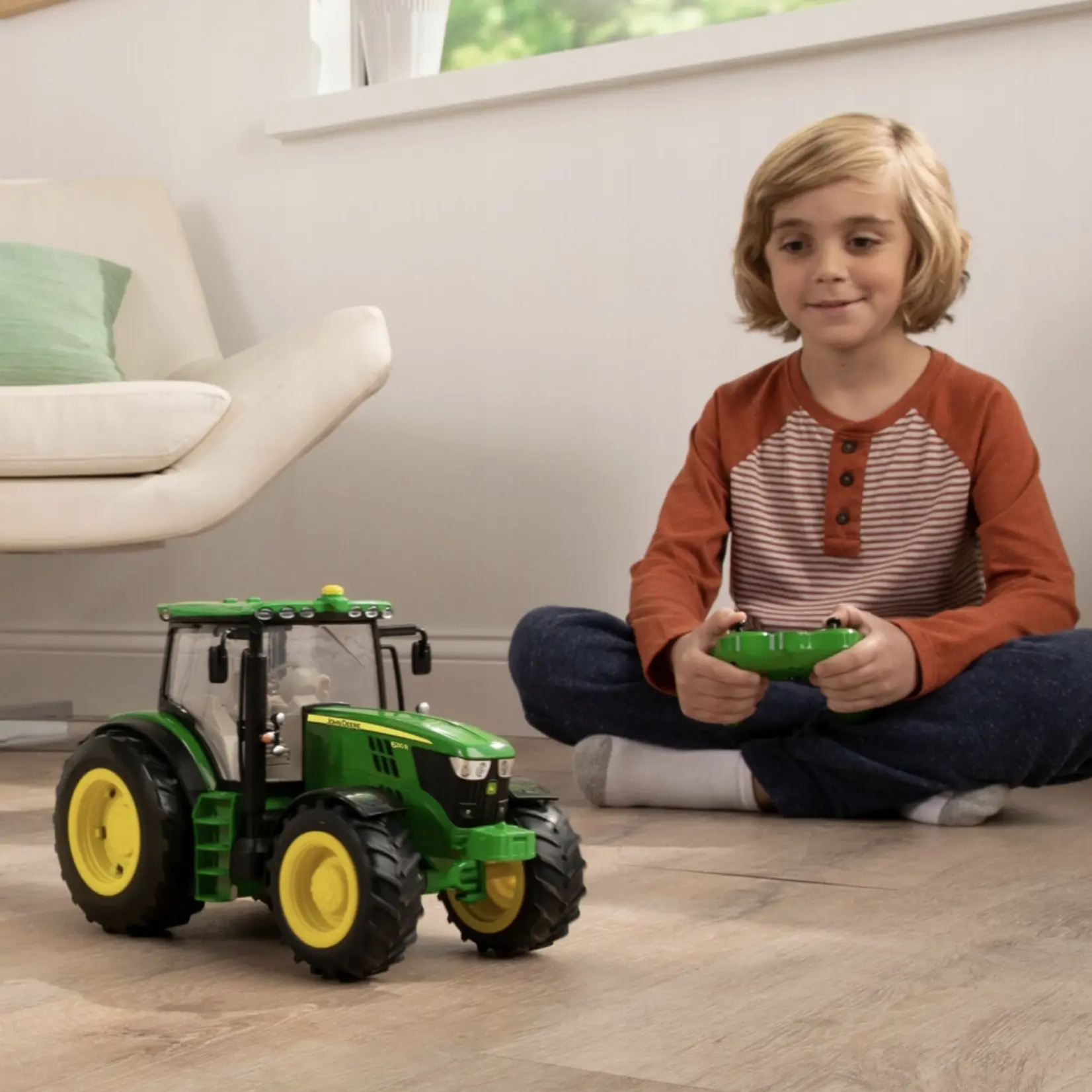 Britains Tracteur Britains radiocommandé John Deere 6210 de Britain – 1:16