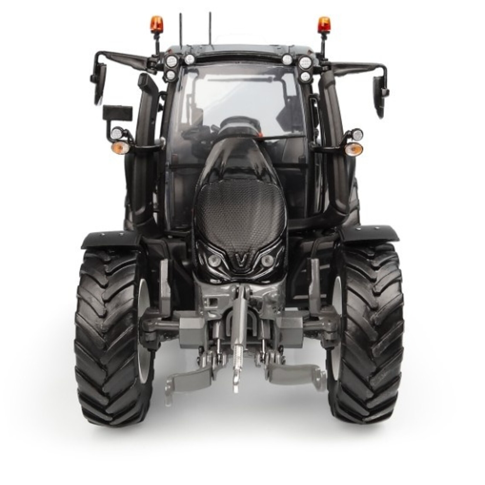 Universal Hobbies Tracteur Universal Hobbies Valtra G 135 Noir – 1:32