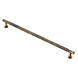 Fingertip Designs Meubelgreep "Knurled" 320mm | Antiek Messing Fingertip Designs Meubelgreep "Knurled" 320mm | Antiek Messing