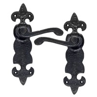 Gietijzeren kleine deurkruk op schild fleur-de-lis - blind