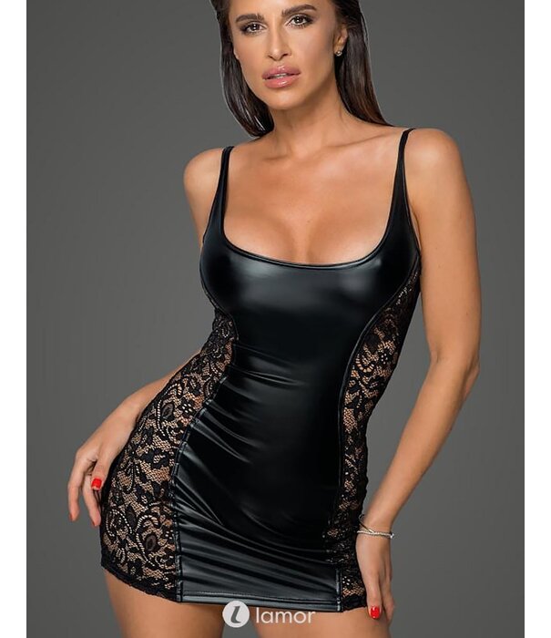 * NOIR handmade Wetlook mini jurk met  kanten inzetstukken van Noir Handmade  MissBehaved Collection
