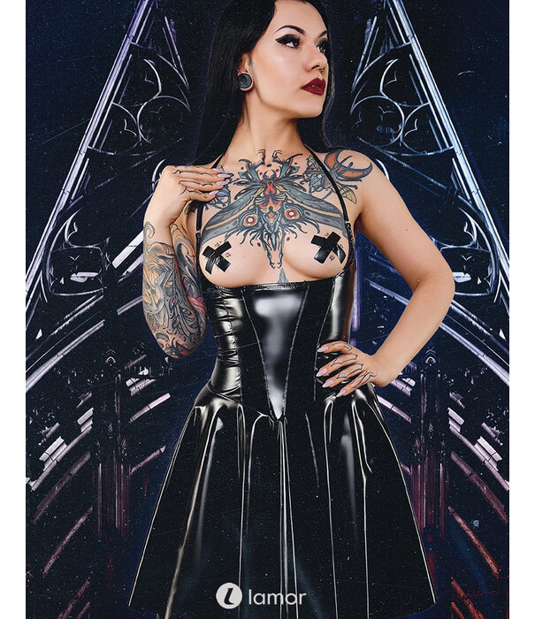 Sexy zwarte onderborst lak jurk van het merk Demoniq