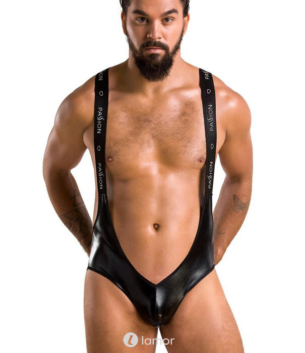 * PASSION MENSWEAR Sexy heren stringbody van wetlook materiaal van Passion Menswear