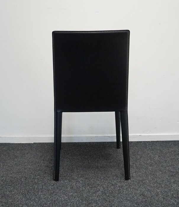 Arper Arper Norma Design Stuhl  | Leder | Schwarz