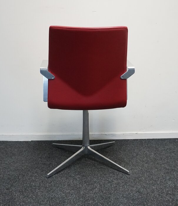 Four Design Four Design FourCast Konferenzstuhl | Leder | Rot