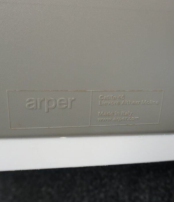 Arper Arper Catifa 46 Design-Stühle | Braun / Weiß | Gepolstert