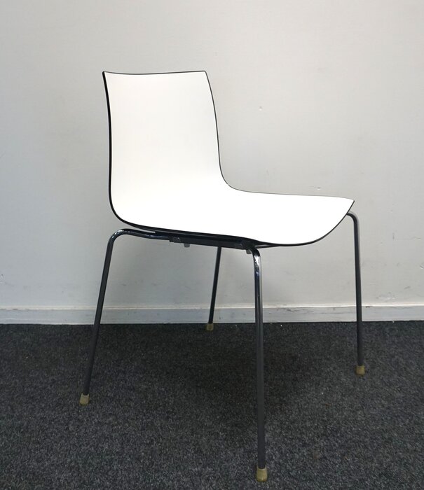 Arper Arper Catifa 46 Design-Stühle | Weiß / Schwarz | Kunststoff