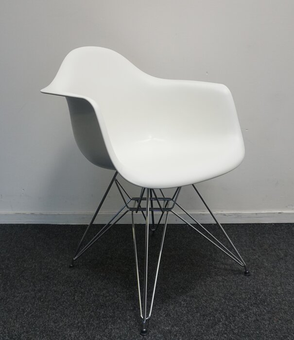 Vitra Vitra Eames DAR Design Stühle | Weiß