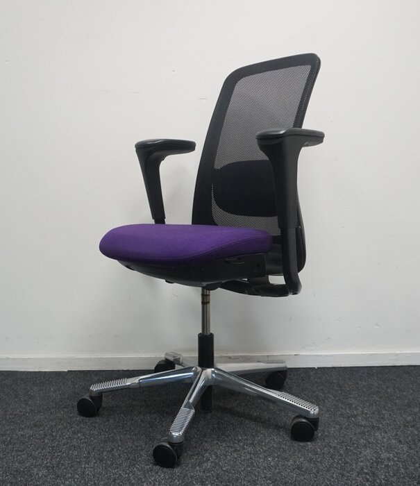 HAG HÅG SoFi Mesh 7500 Bürodrehstuhl | Violett / Schwarz