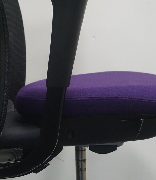 HAG HÅG SoFi Mesh 7500 Bürodrehstuhl | Violett / Schwarz