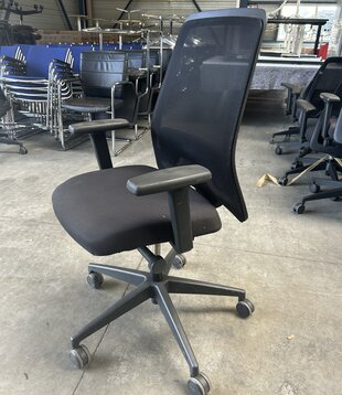 Interstuhl Everyis1 Bürodrehstuhl | Schwarz