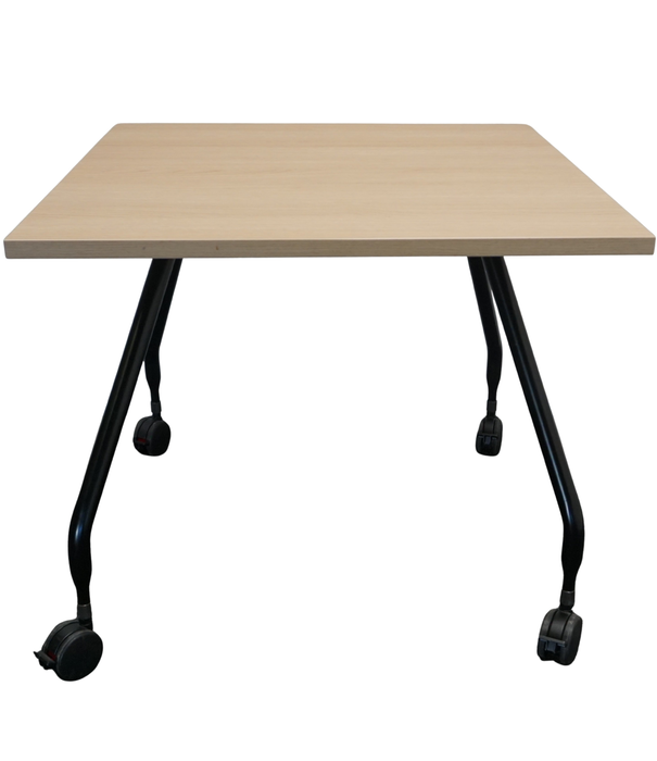 Vitra Vitra Konferenztisch | Esstisch | Quadratisch | Eiche hell / Schwarz | 80 x 80 cm | Rollbar