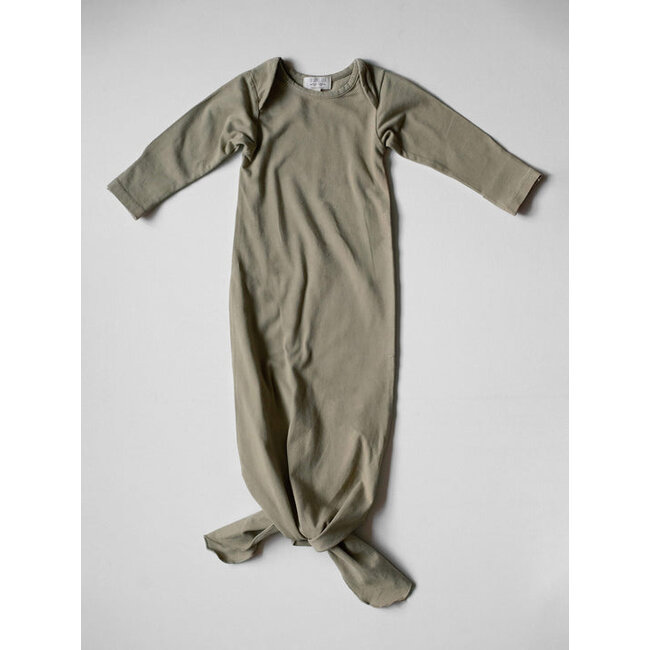 the simple folk The plant dyed sleep gown - oat