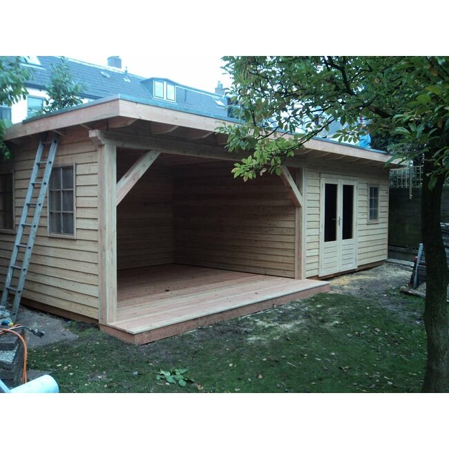 Maatwerk Schuur met Overkapping