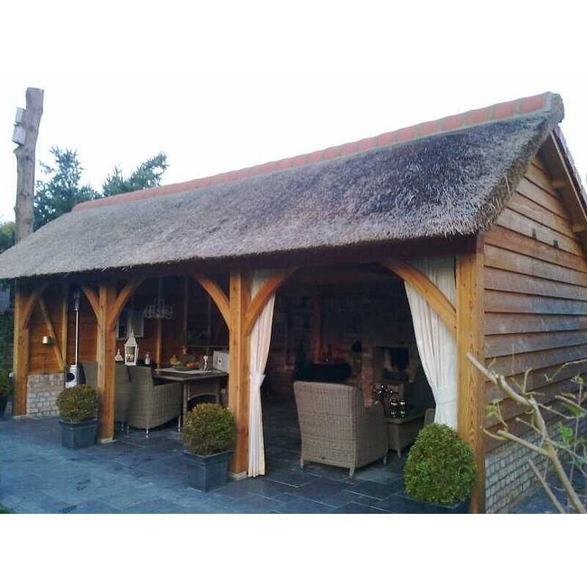 Maatwerk Douglas Overkapping / Buitenverblijf Hattem