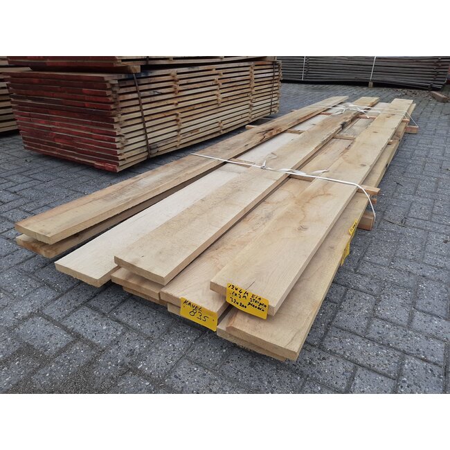 Restant partij Eiken steigerplank per volle bundel a 13 stuks 32x200x300 en 4000 mm  - B835