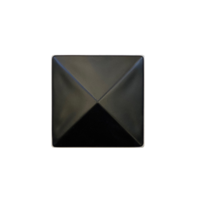 Piramide afdekkap zwart voor bescherming van houten palen