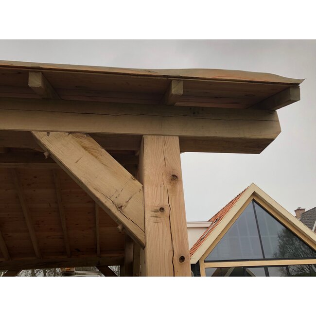 Eiken Balk 200 x 200 mm (20 x 20 cm) Fijnbezaagd