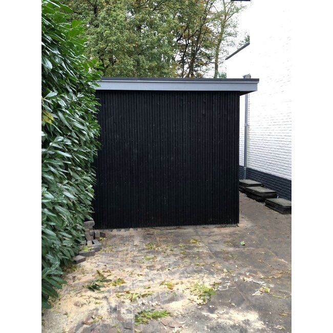 Luxe schuur met plat dak