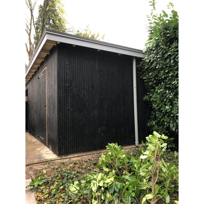 Luxe schuur met plat dak