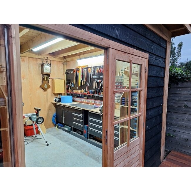 Eiken maatwerk schuur met overkapping Staphorst