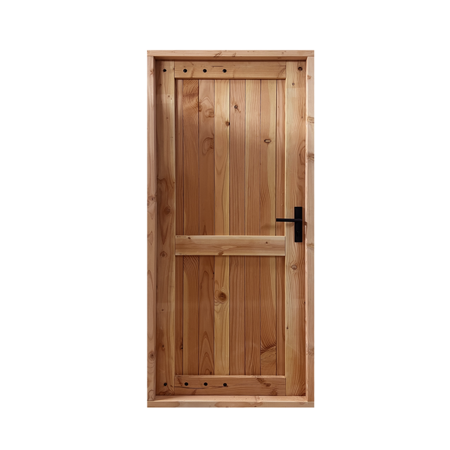 Dichte deur met douglas kozijn en Zwart Hang -en Sluitwerk | Schuurdeur met kozijn