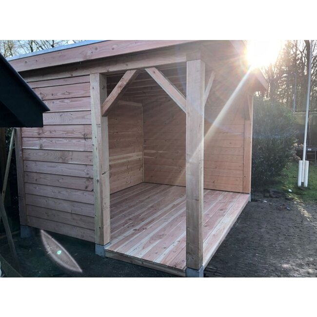 Douglas overkapping op maat Heerde