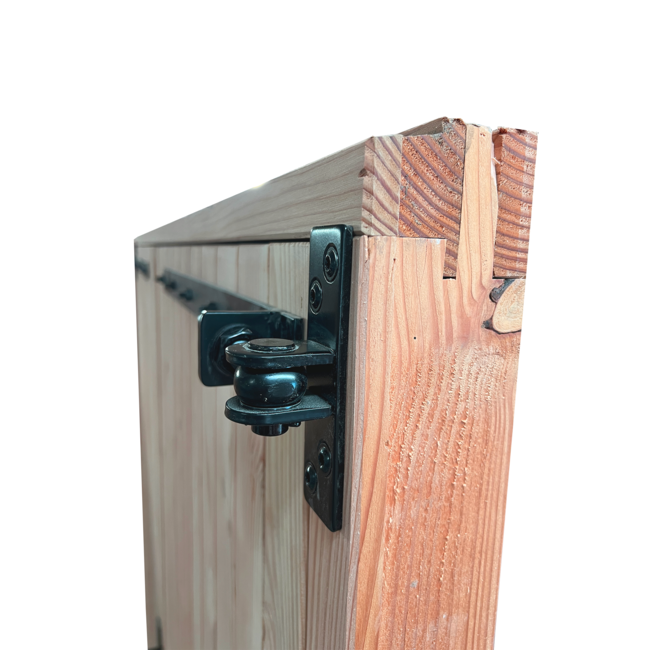 Dichte Dubbele deur met douglas kozijn en Zwart Hang -en Sluitwerk | Schuurdeur met kozijn