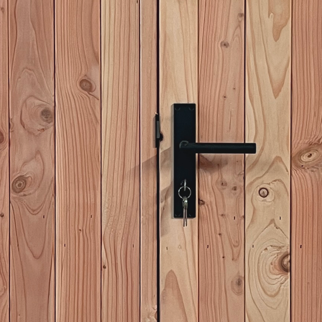 Dichte Dubbele deur met douglas kozijn en Zwart Hang -en Sluitwerk | Schuurdeur met kozijn