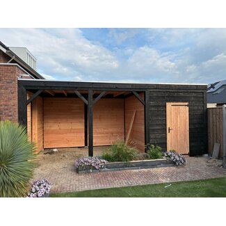 Van Gelder Hout Schuur met overkapping Maurik