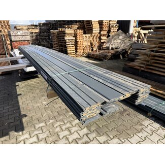 Kavel 331 - Douglas Channelsiding Grijs Gespoten 18-130mm 3900 mm