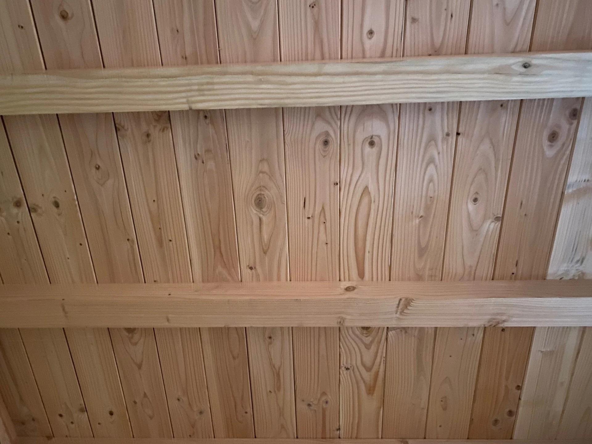 Plafondbekleding | Vuren en Douglas Dakbeschot Kopen