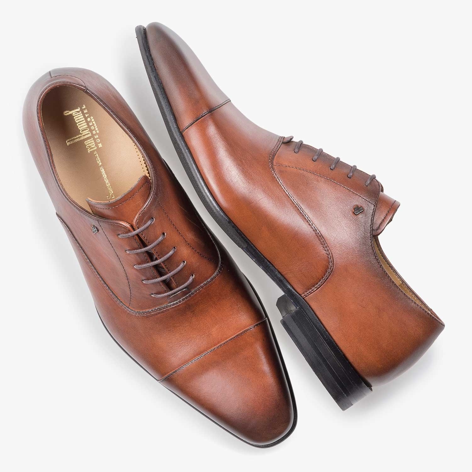 Van Bommel Van Bommel Veterschoen Gira 02.00  Cognac