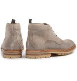 Floris van Bommel Floris van Bommel Veterboot De Hamer 01.01 Bruin
