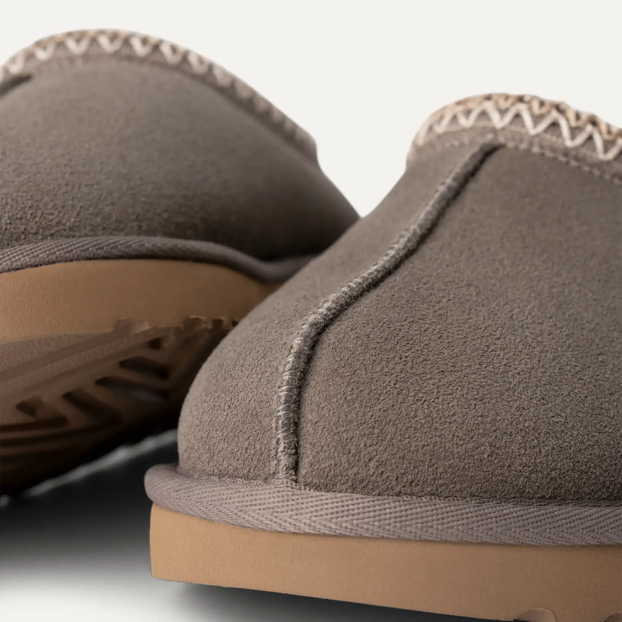 UGG UGG Instappers Tasman 5955 Grijs