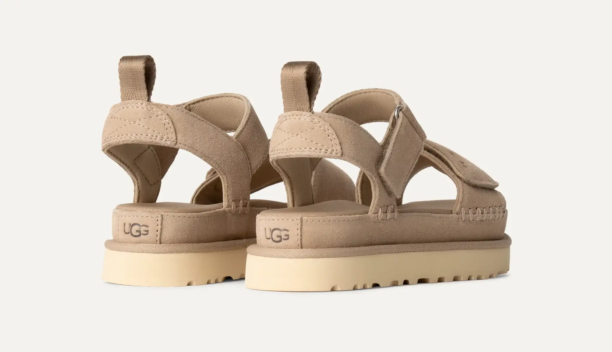 UGG UGG Sandaal Goldenstar 1136783 Sand