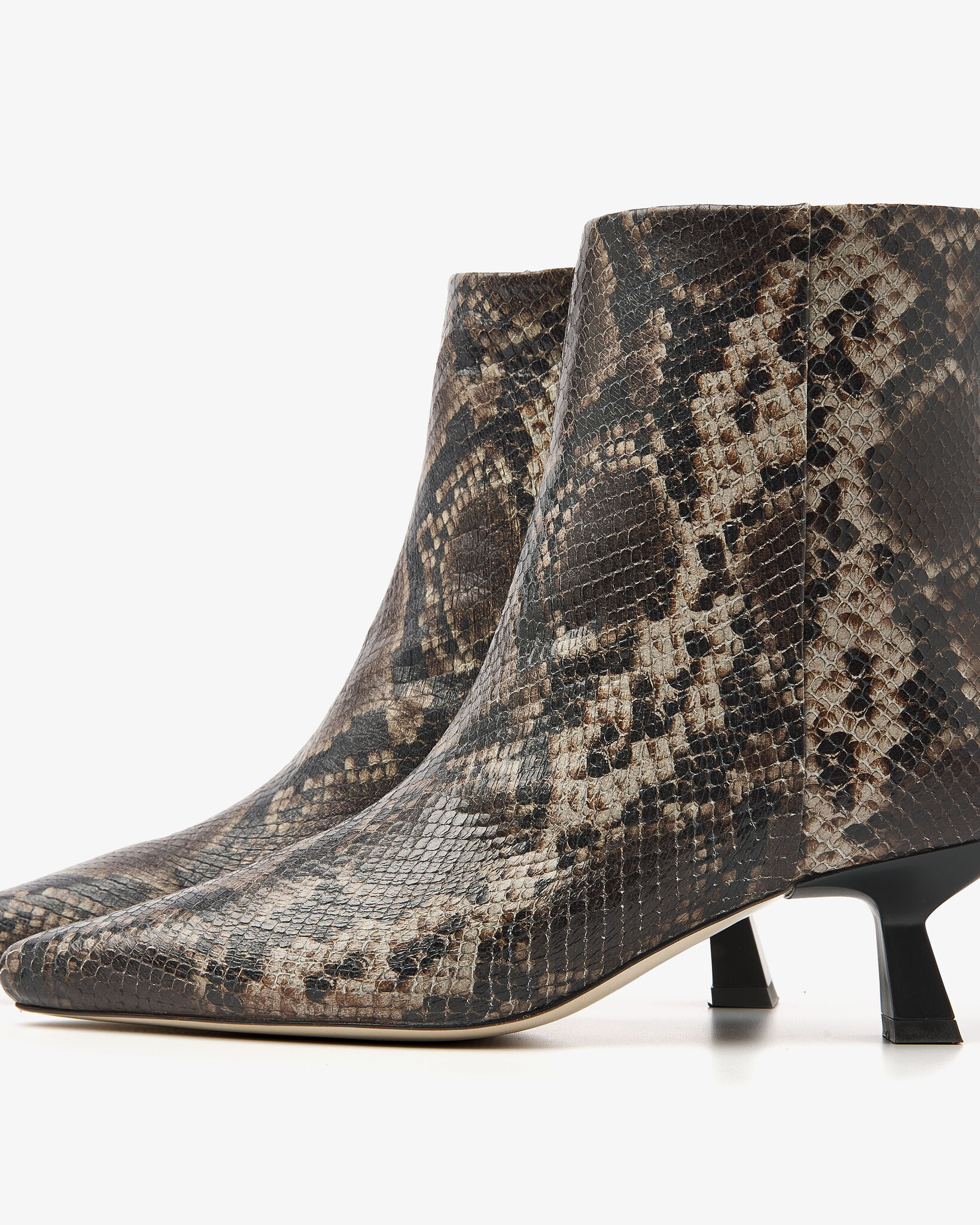 Via Vai VIA VAI Enkellaarsje Suzy Franky 62302-01-1311 Slang